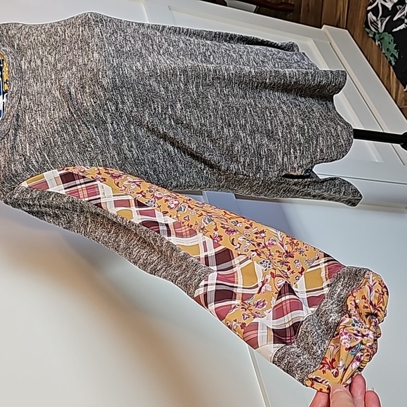 World unity large top - Picture 2 of 6